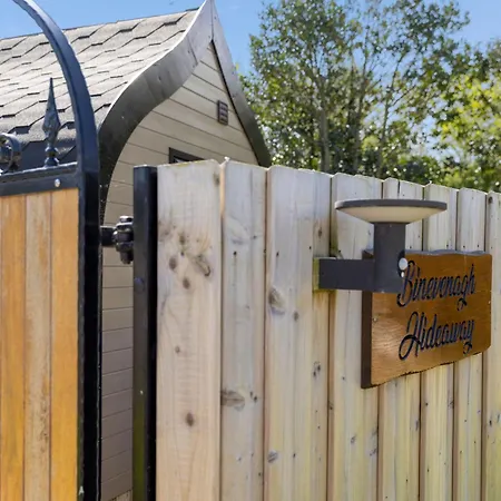 Benone Getaways Hotel Londonderry Exterior photo
