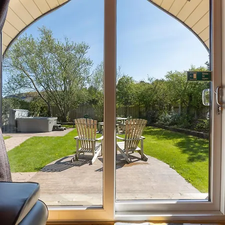 Benone Getaways Hotel Londonderry Exterior photo